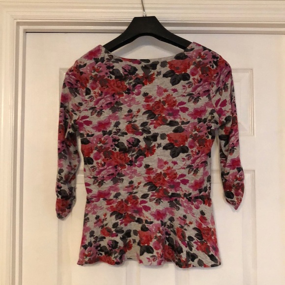 Quarter length peplum top - Picture 2 of 5